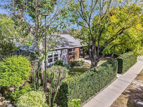 Exterior - 6830 Bothwell Rd, Reseda, CA 91335 photo 15 of 18