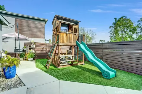 Exterior - 6830 Bothwell Rd, Reseda, CA 91335 photo 9 of 18