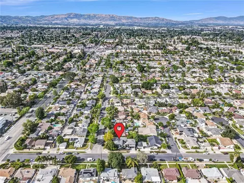 View/Area - 6830 Bothwell Rd, Reseda, CA 91335 photo 3 of 3