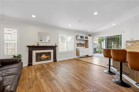 Living - 2585 Callahan Ave, Simi Valley, CA 93065 photo 4 of 4
