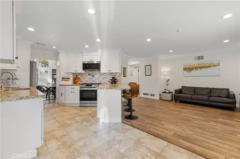 Kitchen - 2585 Callahan Ave, Simi Valley, CA 93065 photo 8 of 9