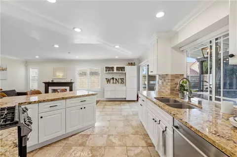 Kitchen - 2585 Callahan Ave, Simi Valley, CA 93065 photo 2 of 9