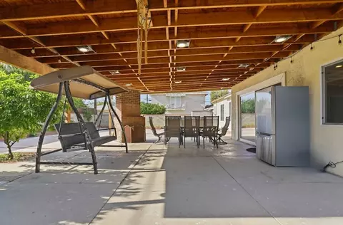 6949 Aura Ave, Reseda, CA 91335 photo 18