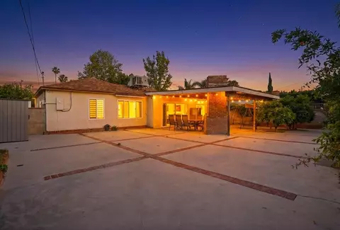 6949 Aura Ave, Reseda, CA 91335 photo 2