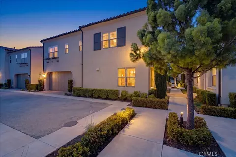 Exterior - 21730 Bene, Saugus, CA 91350 photo 5 of 14