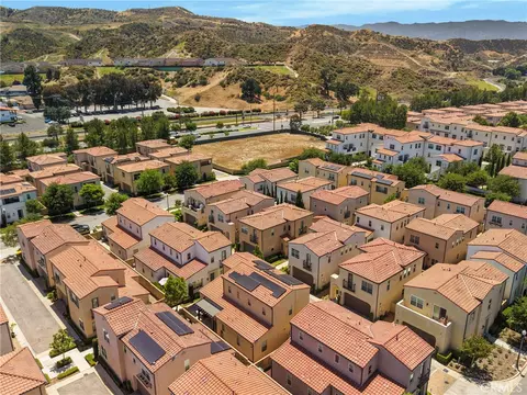 View/Area - 21730 Bene, Saugus, CA 91350 photo 8 of 8