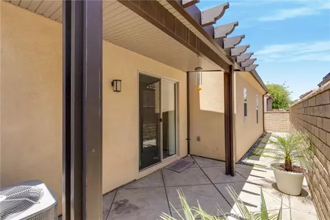 Exterior - 21730 Bene, Saugus, CA 91350 photo 9 of 14
