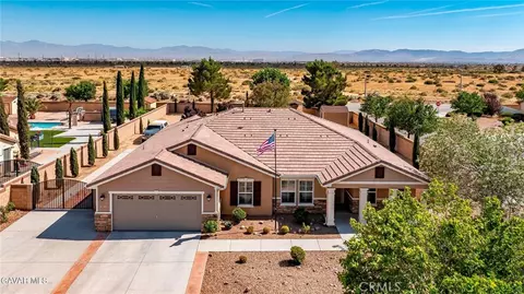 1718 Kaylyn, Lancaster, CA 93535
