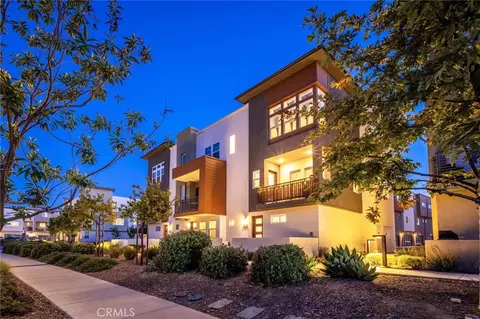 27562 Sparrow Ct, Valencia, CA 91381