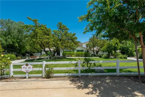 5460 Round Mdw, Hidden Hills, CA 91302