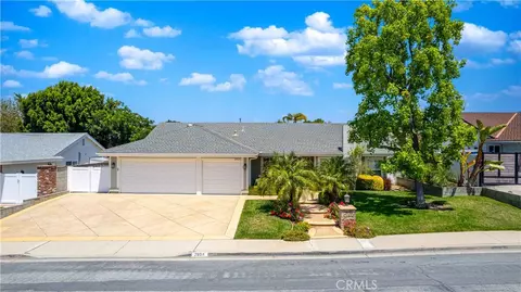 2934 Globe Ave, Thousand Oaks, CA 91360
