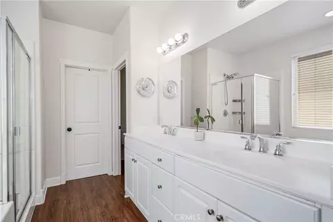 Bath - 605 W W Orch, Tehachapi, CA 93561 photo 1 of 2