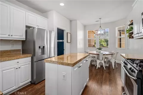 Kitchen - 605 W W Orch, Tehachapi, CA 93561 photo 2 of 3