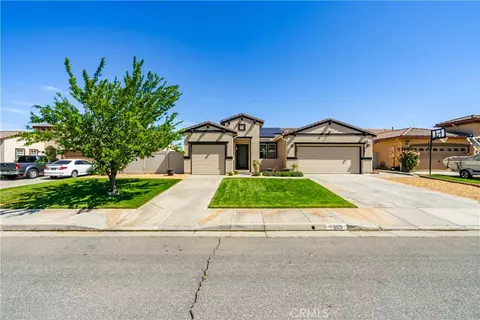 Exterior - 605 W W Orch, Tehachapi, CA 93561 photo 1 of 14