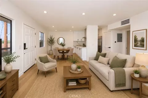 610 E Harvard Rd #7, Burbank, CA 91501