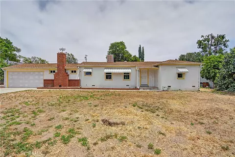 8408 Keokuk Ave, Winnetka, CA 91306