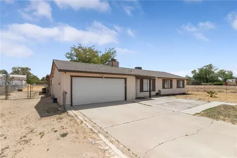 Exterior - 41104 171st E, Lancaster, CA 93535 photo 2 of 7