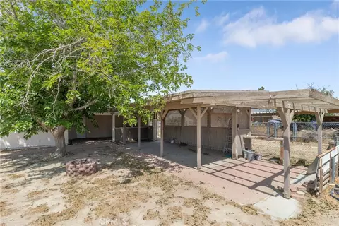 Exterior - 41104 171st E, Lancaster, CA 93535 photo 5 of 7