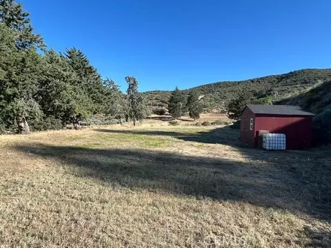 40007 92nd St W, Leona Valley, CA 93551