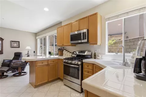 Kitchen - 1738 Millpark, Simi Valley, CA 93065 photo 2 of 2