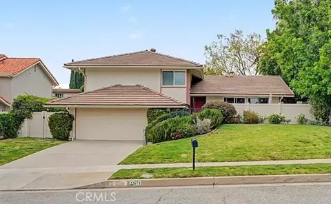 22671 Town Crier, Calabasas, CA 91302