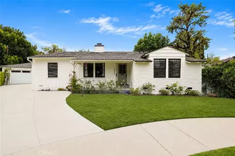13518 Emelita St, Van Nuys, CA 91401