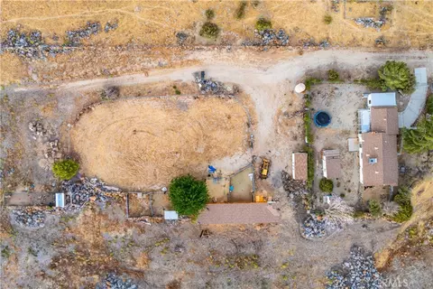 View/Area - 20539 E Avenue R, Palmdale, CA 93591 photo 4 of 9