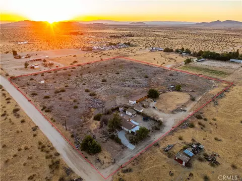 View/Area - 20539 E Avenue R, Palmdale, CA 93591 photo 2 of 9