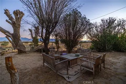 Exterior - 20539 E Avenue R, Palmdale, CA 93591 photo 8 of 24