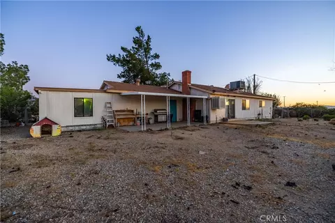 Exterior - 20539 E Avenue R, Palmdale, CA 93591 photo 14 of 24