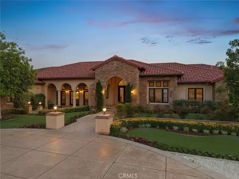 10727 W Stallion Ranch Rd, Shadow Hills, CA 91040