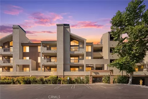 5535 Canoga #332, Woodland Hills, CA 91367