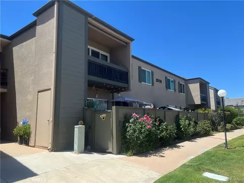 25735 Hogan Dr #E3, Valencia, CA 91355