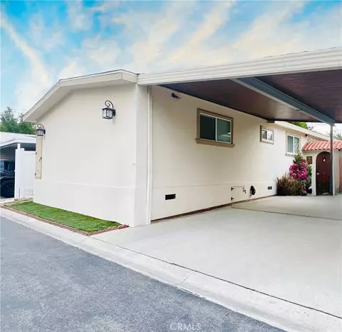 23777 Mulholland Hwy #SPC 35, Calabasas, CA 91302