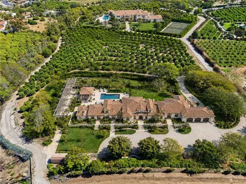 25 Encino, Camarillo, CA 93010