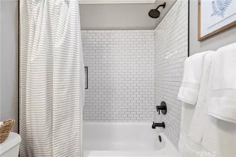 Bath - 31511 Cherry, Castaic, CA 91384 photo 3 of 4