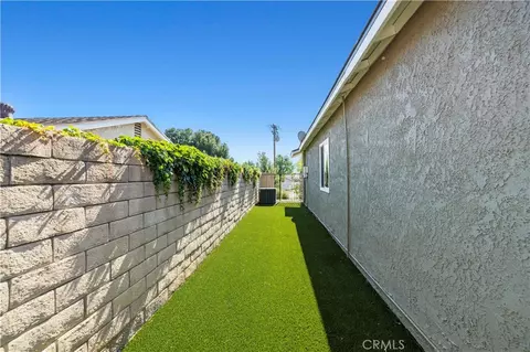Exterior - 31511 Cherry, Castaic, CA 91384 photo 4 of 10