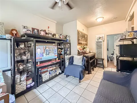 Living - 1403 Lemon Ave, Long Beach, CA 90813 photo 8 of 14