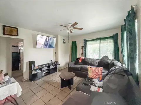 Living - 1403 Lemon Ave, Long Beach, CA 90813 photo 12 of 14
