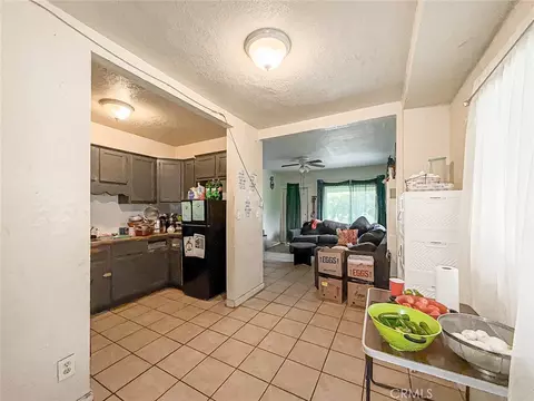 Kitchen - 1403 Lemon Ave, Long Beach, CA 90813 photo 8 of 8