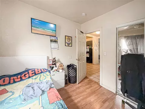Bedroom - 1403 Lemon Ave, Long Beach, CA 90813 photo 21 of 22
