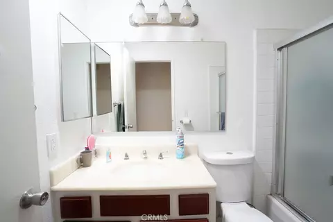 Bath - 37406 3rd E, Palmdale, CA 93550 photo 1 of 4