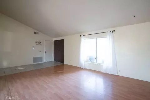 Living - 37406 3rd E, Palmdale, CA 93550 photo 3 of 10