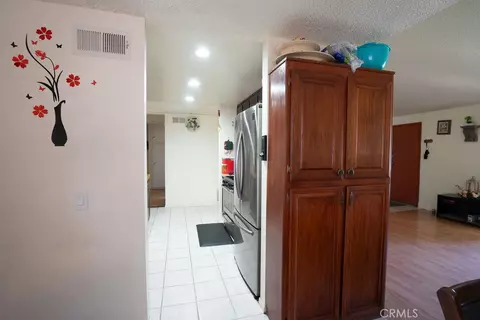 Entry Way - 37406 3rd E, Palmdale, CA 93550 photo 5 of 5