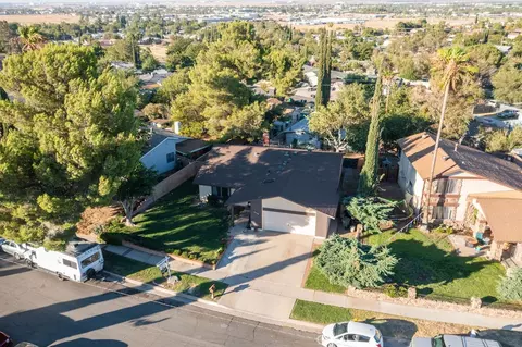 View/Area - 37406 3rd E, Palmdale, CA 93550 photo 1 of 3
