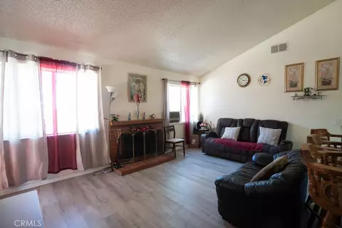 Living - 37406 3rd E, Palmdale, CA 93550 photo 3 of 5