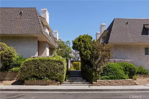 17943 Magnolia #16, Encino, CA 91316