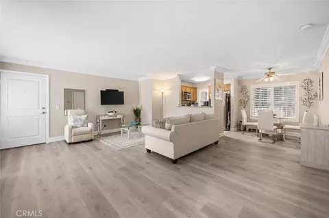 355 N Maple St #121, Burbank, CA 91505