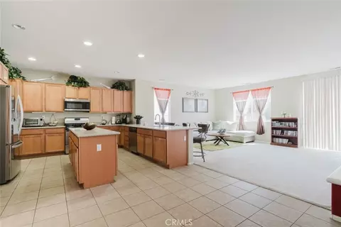 Kitchen - 38024 Aidea, Palmdale, CA 93552 photo 4 of 4