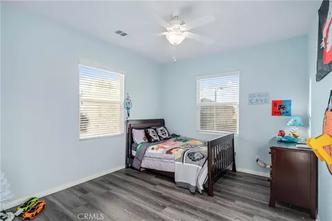 Bedroom - 7044 Lyric Ave, Lancaster, CA 93536 photo 4 of 5